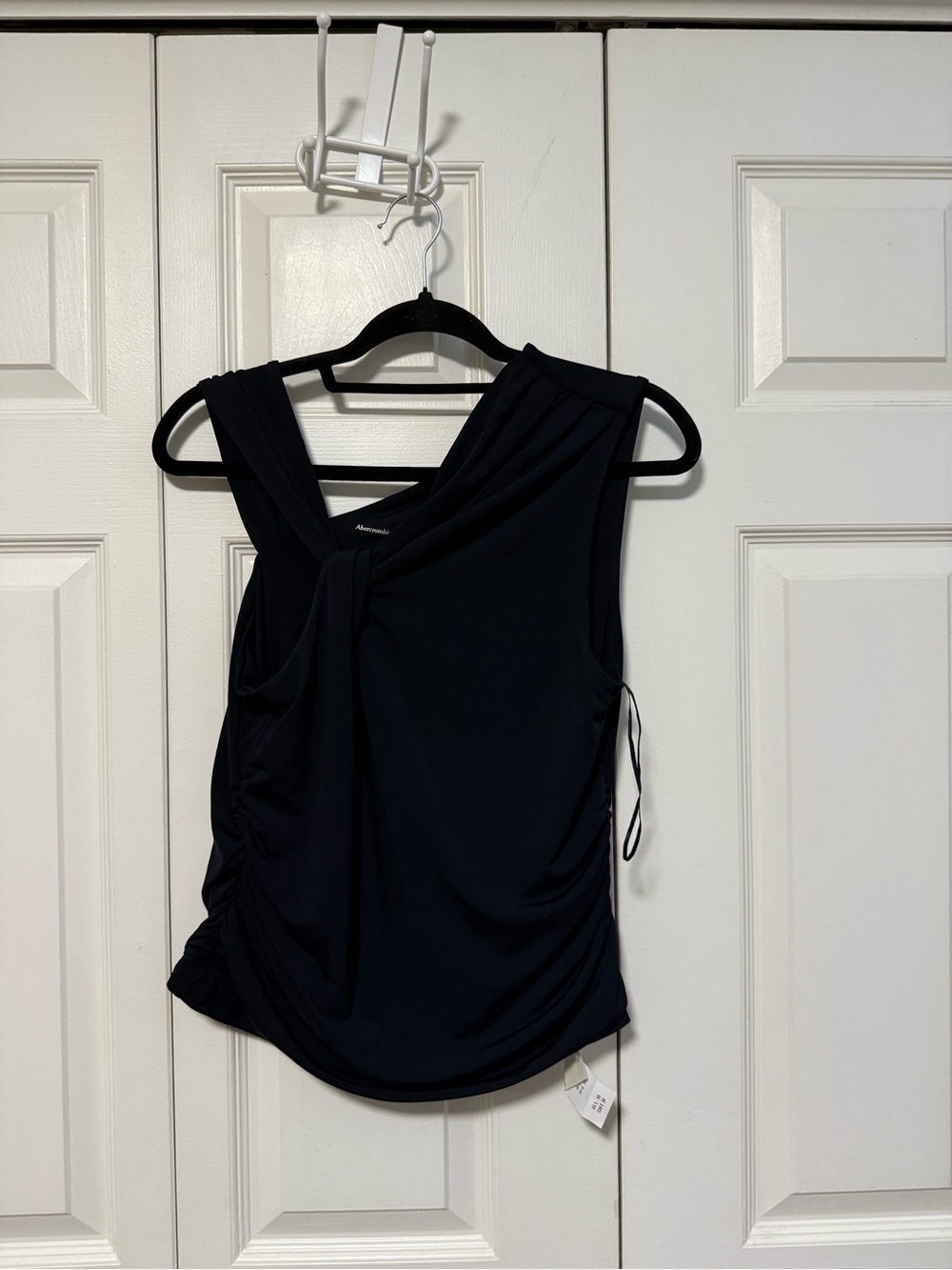 Abercrombie & Fitch Black Twist-Front Sleeveless Tank